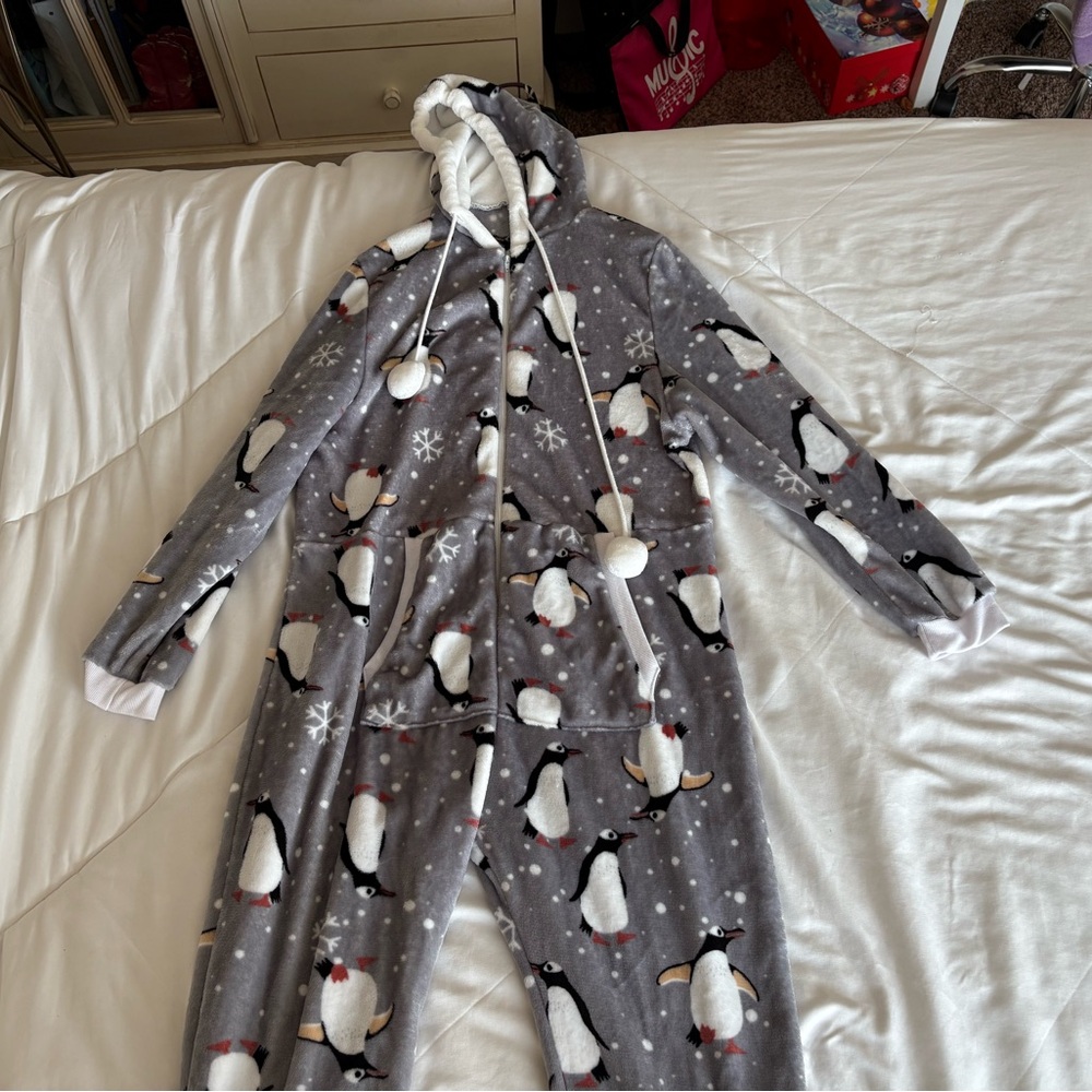 Gray Penguin Print Onesie Pajamas